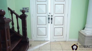 91制片厂最新出品国产AV剧情 消失的爱人用手机屏蔽爱人引发老婆奇妙出轨  刘颖儿720P高清版