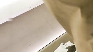 【探花999999】，新晋探花首场，约操漂亮小姐姐偷拍，温柔配合娇喘动听，高清源码录制