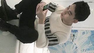 【文轩探花】高价外围，肤白如雪，甜美女神，美腿翘臀，温柔配合，激情啪啪真刺激