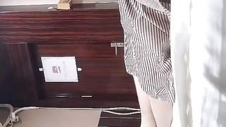 【69堂精品】1500今晚干头牌，年轻貌美，极品美乳又白又大，腿细臀翘，品质不输外围，精彩佳作