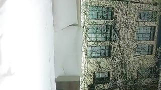 【69堂精品】21岁甜美外围女神，裸体相拥转圈圈，激情啪啪，过程中偷摘套，小姐姐气得够呛怒斥