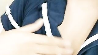 【69堂精品】【江苏足模】。脚丫子真香，白嫩鲍鱼，‘我好想要，下面好痒，快点来吧’，小姐姐饥渴的不行，很喜欢做爱，很舒服，无套射胸