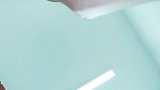 【69堂精品】骚气少妇勾引摩的小哥厕所尿尿回家啪啪大战