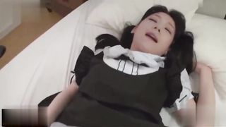 【69堂精品】AI女神下海之李一桐女仆装大屌插入花心流水