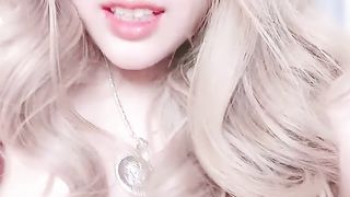 【69堂精品】萌妹两个振动棒双管齐下肛塞情趣尾巴塞入03