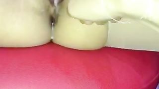 网络红人中俄混血大美妞道具抽插高潮喷水