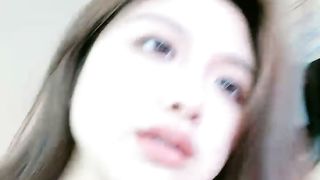 【69堂精品视频】E杯舞魅娘主动掰穴给粉丝看洞洞好粉