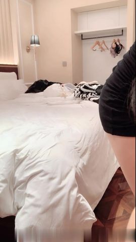 【69堂精品视频】哥哥站立让妹妹深喉舔蛋蛋性高潮太快了