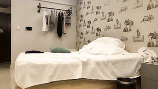 夜夜换新娘约操玩弄大肥逼高兴地眼睛不离屌