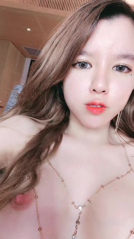 【69堂精品视频】宝宝车模下海直播主动提臀看小穴呻吟