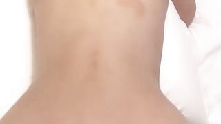 【69堂精品视频】妹子被男友带到酒店道具刺激抠逼爆菊操逼