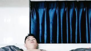 【69堂精品】纯情小少妇让小哥玩逼激情上位各种抽插好骚