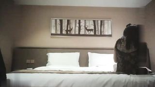 【69堂精品】薛总探花情趣内衣少妇口交深喉玩弄