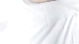 【69堂免费视频】清纯少女性爱直播各种打桩站立侧入诱惑