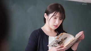 【69堂免费视频】新任女教师与同事偷情被学生发现，变成性处理玩具