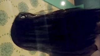 【69堂免费视频】【楼道传说】暴露狂反差婊楼梯整活，主动勾引楼下大叔