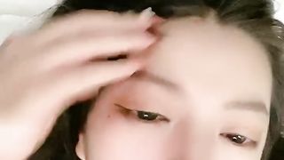 【69堂免费视频】黑框眼镜知性人妻极品美乳爆操淫穴