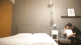 【69堂免费视频】【大叔探花】蜂腰翘臀清纯169cm小姐姐被大叔暴力打桩