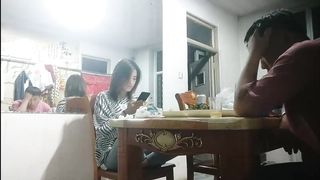 【69堂免费视频】【淫妻出轨】良家人妻和奸夫聊天谈心，喝到微醺上床激情开操
