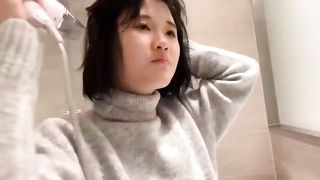 【69堂免费视频】极品高二学妹假期兼职平面模特，为了满足物质需求接受啪啪，真的是赚到了