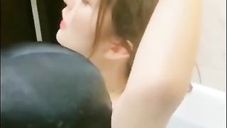 【69堂免费视频】后悔做了鸭子！富婆给我三万要拿钢丝球干我菊花 ：（