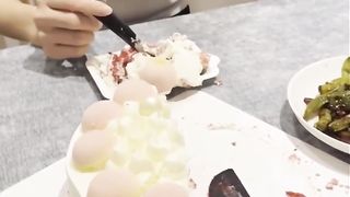 【69堂免费视频】灌醉强上女房东，在她婚床上内射【实拍露脸】