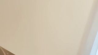 【69堂免费视频】大神教你如何在国外买春 极品洋妞女神公寓相会 美乳乖巧听话 后入狂插一阵阵骚浪娇喘