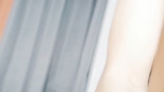 【69堂免费视频】让大哥多体位无套爆草抽插，射在奶子上舔干净鸡