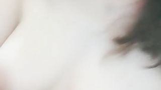 【69堂免费视频】走在路上吸引眼球，撒尿，啪啪，乳交，全程记录