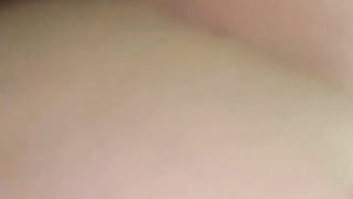 【69堂免费视频】黄发鬼火少年哄骗清纯JK少女灌醉后开房扒光衣服毫不怜香惜玉