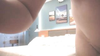 【69堂免费视频】高筒靴甜美外围美女被胖哥哥操的不要不要  性感包臀裙腿上纹身  撸硬直接对准插入  扛起双大长美腿 大力抽插猛操