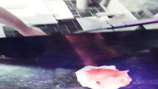 【69堂免费视频】小姐姐一对美乳_洗手间对着镜子后入_白皙风骚_淫水不断享受其中