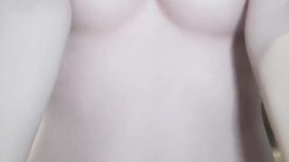 【69堂免费视频】_原本只是要測試新設備的_結果忍不住就想拍給大家看嘻嘻