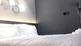 【69堂免费视频】美女吃鸡啪啪_舒服吗宝贝_舒服_小骚逼流了很多水_嗯_180模特身材性格也温柔