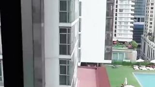 【69堂免费视频】酒店窗台后入