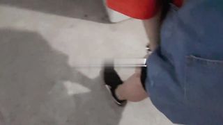 【69堂免费视频】地下停车场内射母狗