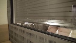 【69堂免费视频】可爱嫩妹陪伴哥哥寂寞圣诞，被哥哥猛操到腿软软，精液射了满满一嘴_DeWatermark