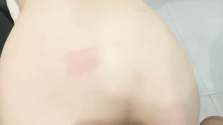 【69堂免费视频】大学小嫩妹，这清纯的气息扑面而来，小穴也太嫩了