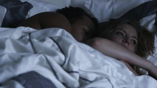 【69堂免费视频】骚母狗享受的黑色大鸡巴在她体内热辣的抽插