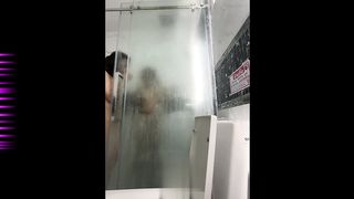 【69堂免费视频】小象探險隊泰國直直撞開發夜間留戀街頭的各國女子