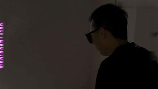 【69堂免费视频】我的妻子是人体模特_无法忍受裸露酮体的诱惑