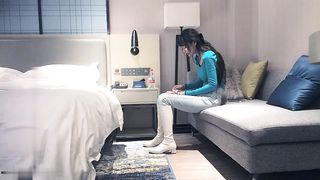 【69堂免费视频】双飞外围，175大长腿，苗条美乳，身材完美，风骚尤物，调情啪啪观赏值满分