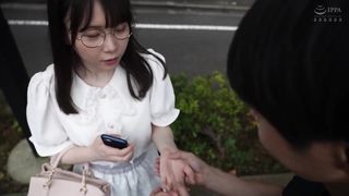 【69堂免费视频】她一边为这么容易达到高潮的小阴户道歉