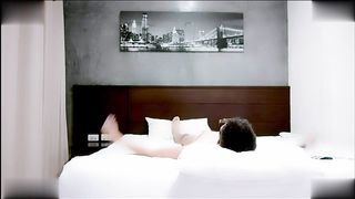 【69堂免费视频】小伙约操大奶子小姐姐，肤白人骚态度极佳，彷佛是来享受!