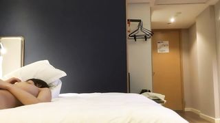 【69堂免费视频】新人探花小严连锁酒店_约炮_良家极品身材反差婊_沙发干到床上_深喉绝学非常浪1