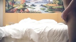 【69堂午夜视频】约战小柳岩，模特身材大胸粉嫩，00后清纯乖巧又听话