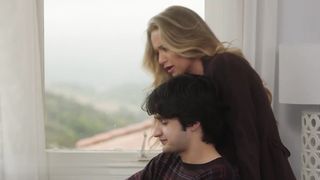 【69堂午夜视频】淫荡健美熟女帮年轻人释放多余的精子手法娴熟口技精湛