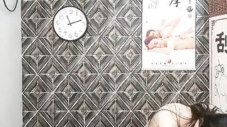 【69堂午夜视频】一颦一笑风情无限，肤白貌美，这么骚勾引得大哥性趣盎然开干，激情刺激香艳_00_28_20_