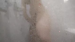 【69堂午夜视频】一位想成为播音员的 19 岁美丽女大学生体内......