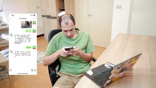 【69堂午夜视频】巨乳人妻沦为猥琐厂长胯下玩物